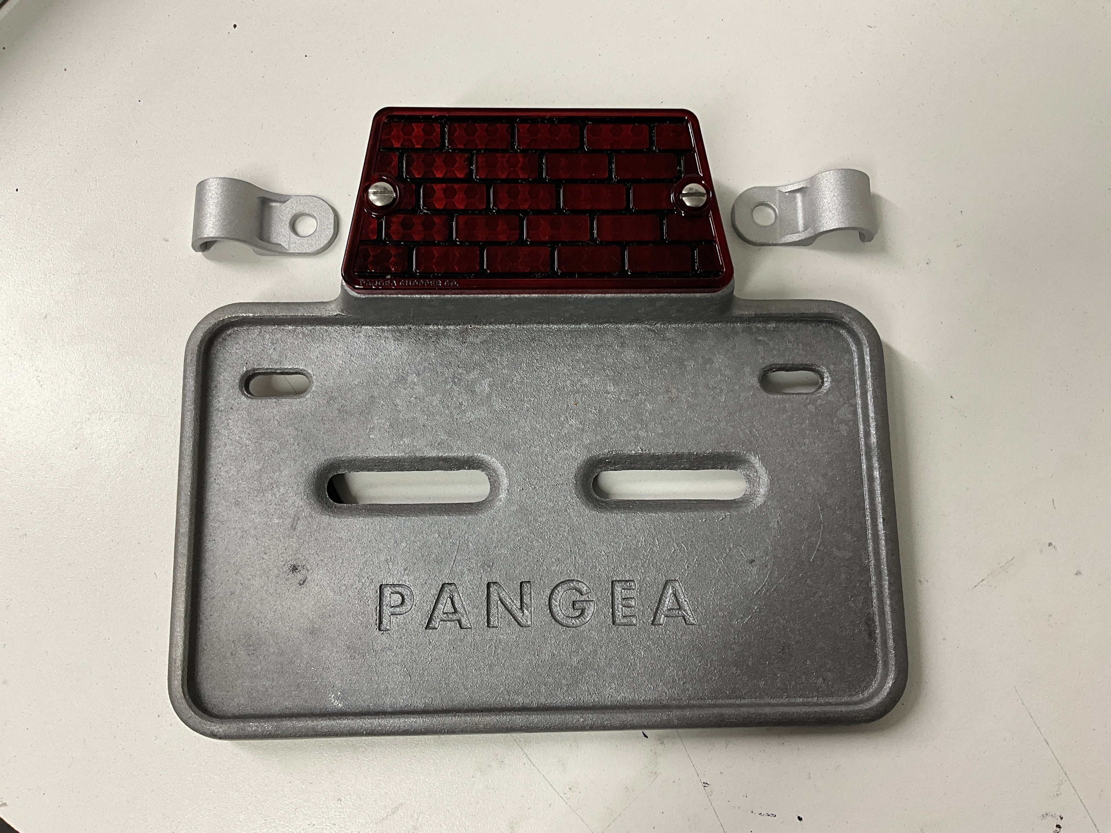 Supercraft Plate Bracket