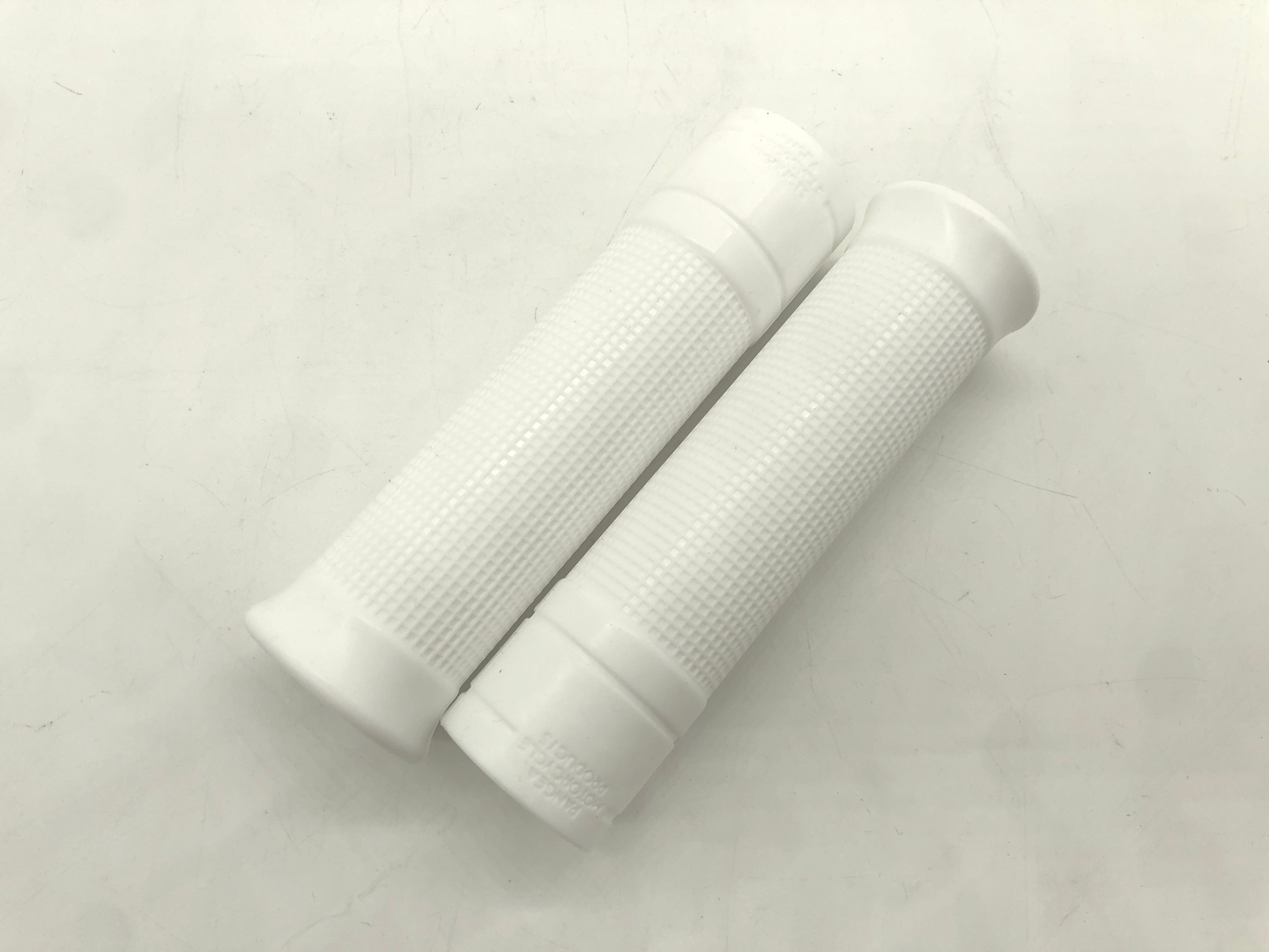 Carter Grips (white)