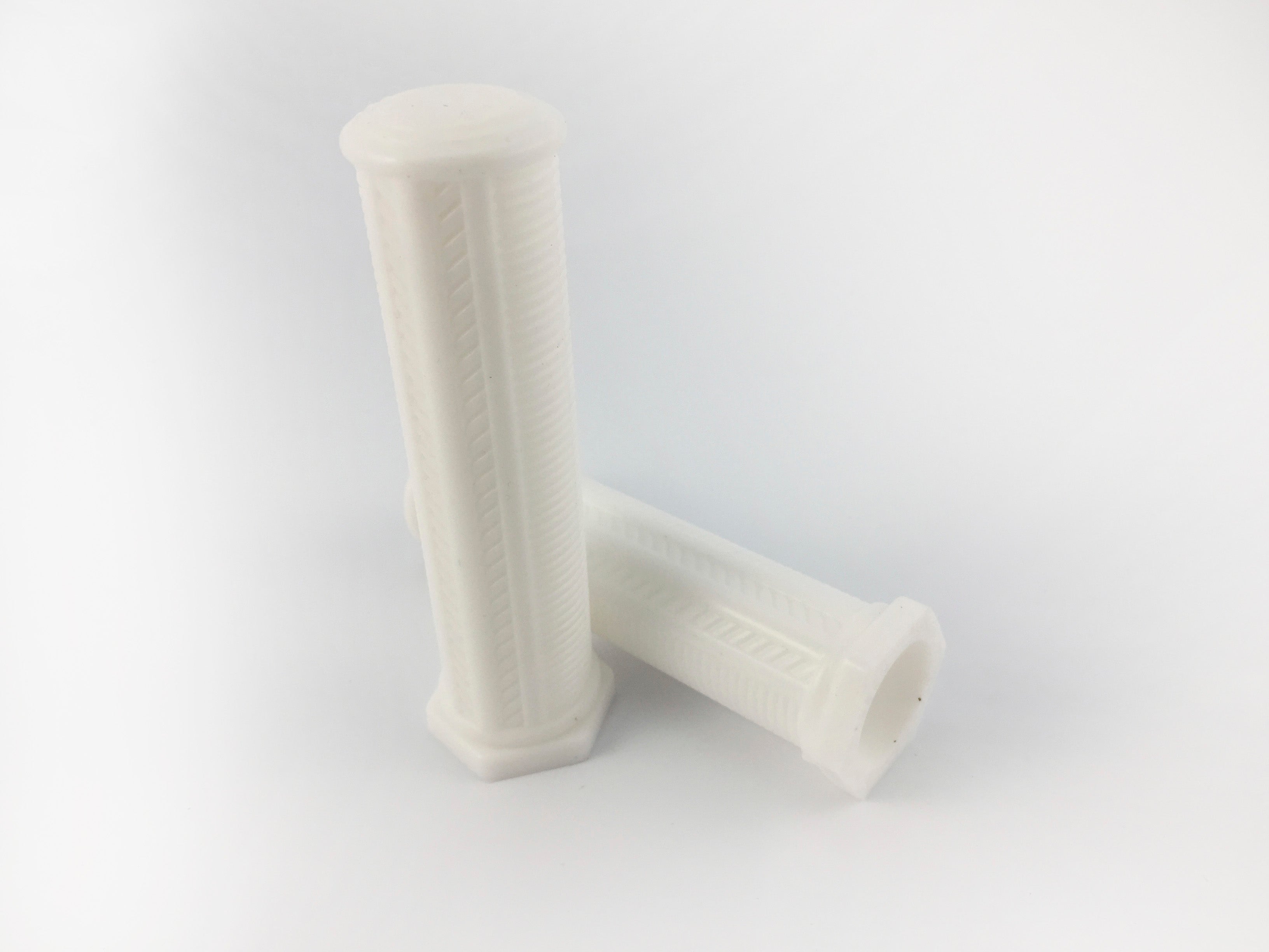 Danny Grips (white)