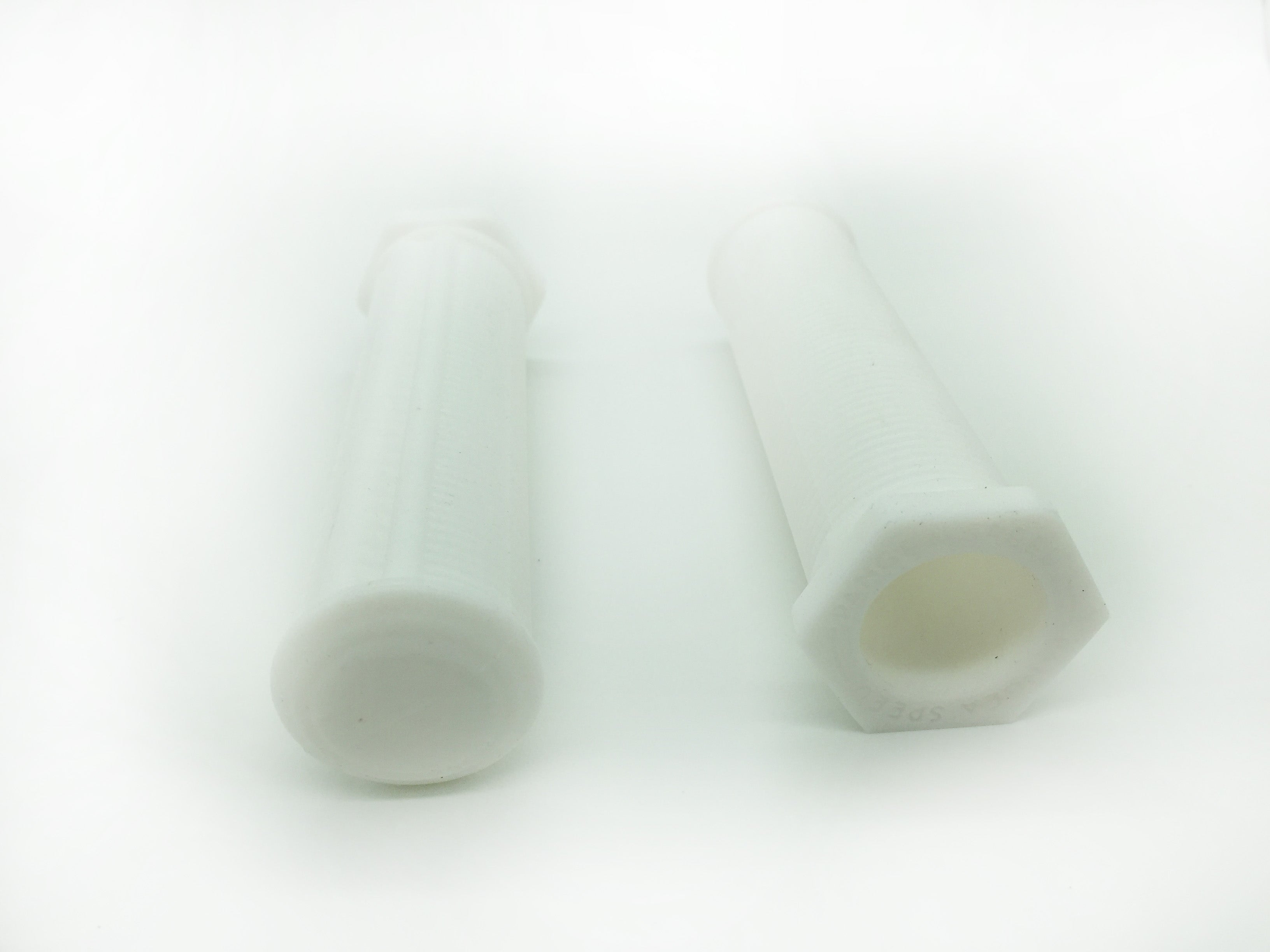Danny Grips (white)